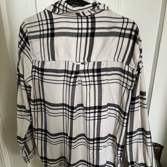 American Eagle flannel - Picture 2 of 2